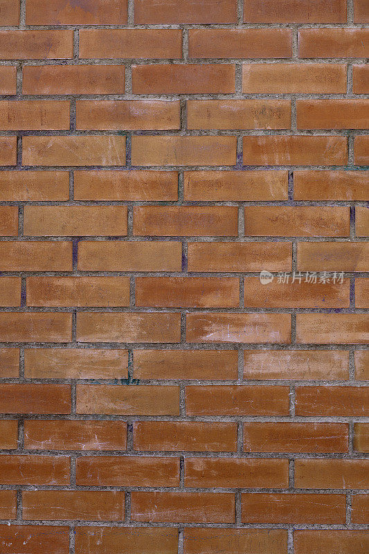 垂直棕色砖墙