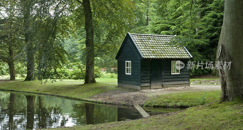 森林里的小屋