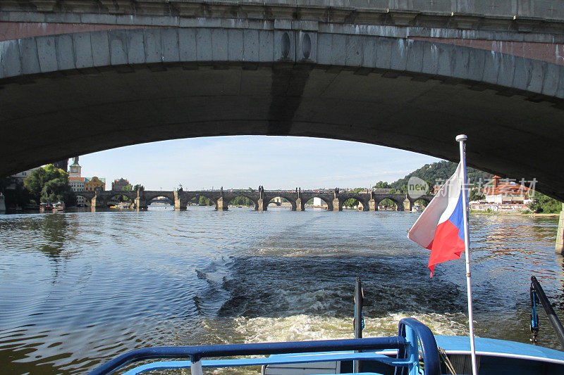 布拉格河流之旅