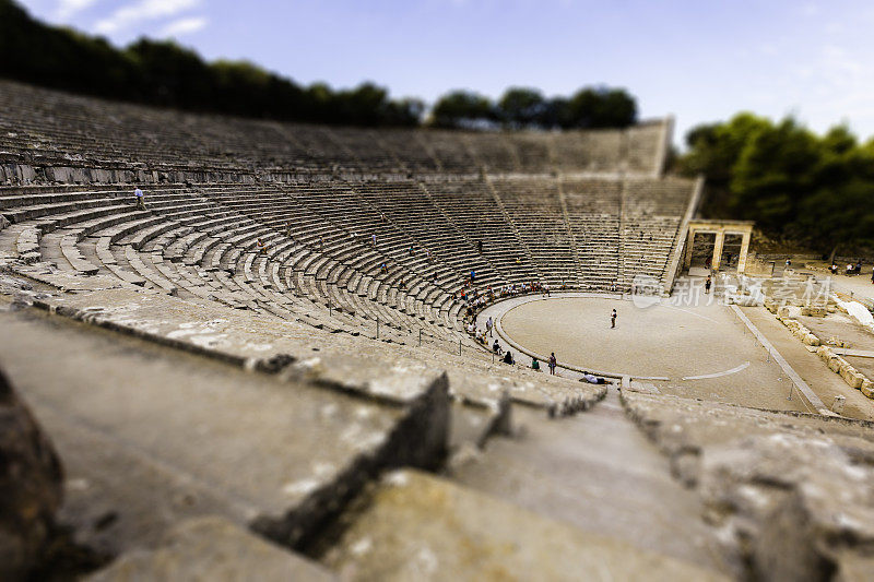 埃皮达鲁斯剧场-倾斜移位效应，希腊