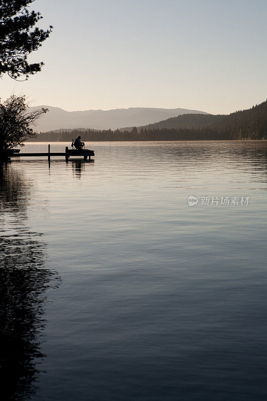 唐纳湖早晨