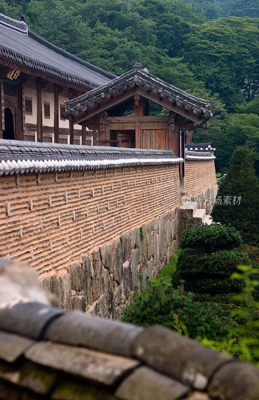 韩国海因萨寺的砖墙