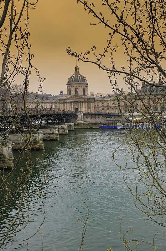 巴黎艺术桥
