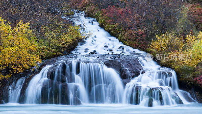 Hraunfossar瀑布、冰岛