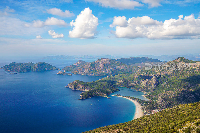 在冬天，Oludeniz。