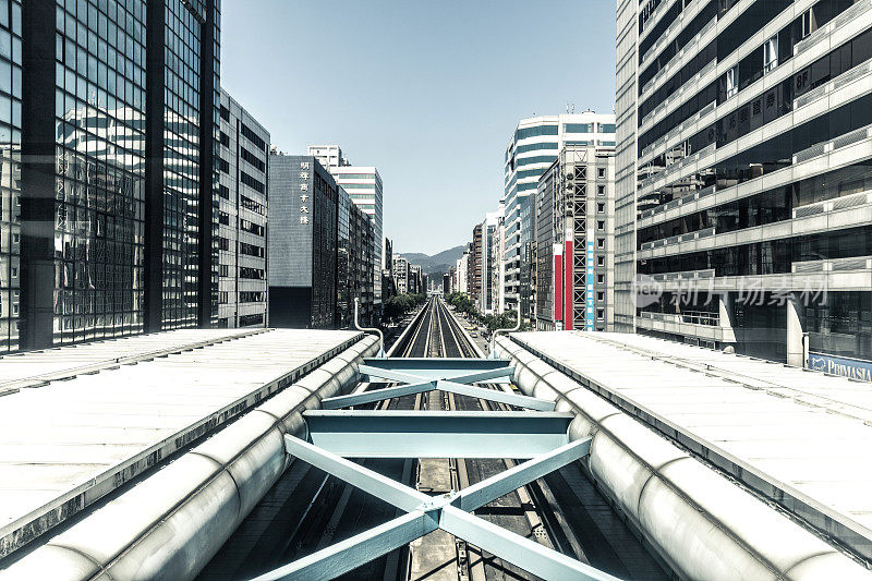 台北地铁地下铁路穿过市中心地区的建筑物