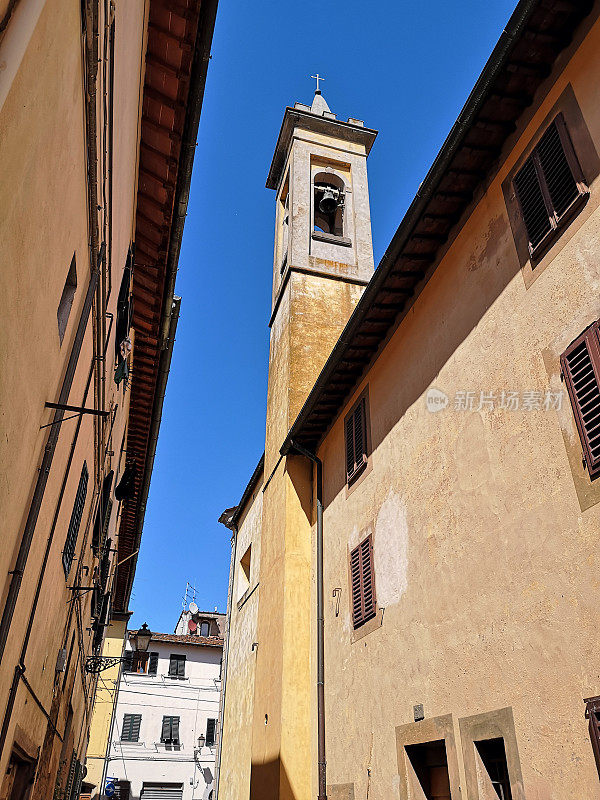 圣玛丽亚教堂钟楼在拉斯特拉西尼亚，佛罗伦萨，托斯卡纳