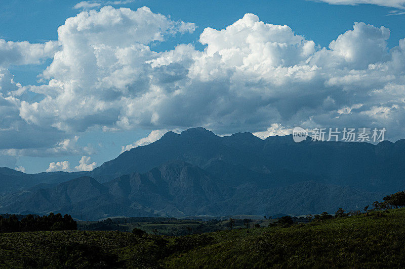 曼蒂奎拉山脉，里约热内卢