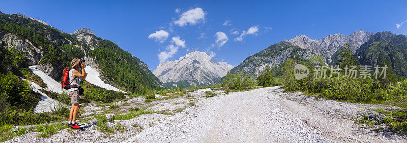 Dolomites的Oten山谷和Antelao山(意大利威尼托)