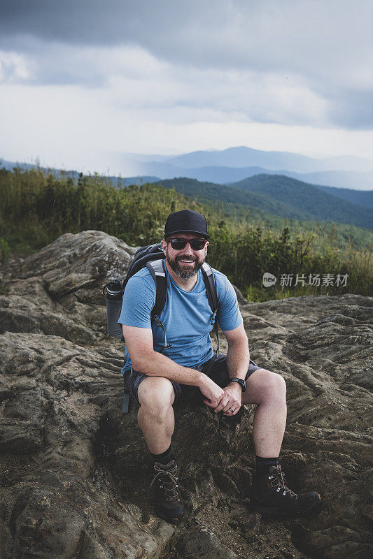 阿什维尔附近蓝岭山脉的徒步旅行者