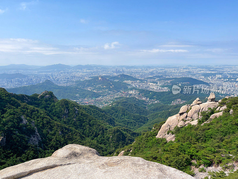 夏季首尔北汉山国立公园