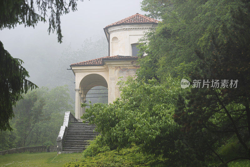 瓦雷兹的圣山之路