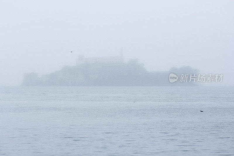 加州旧金山湾的恶魔岛