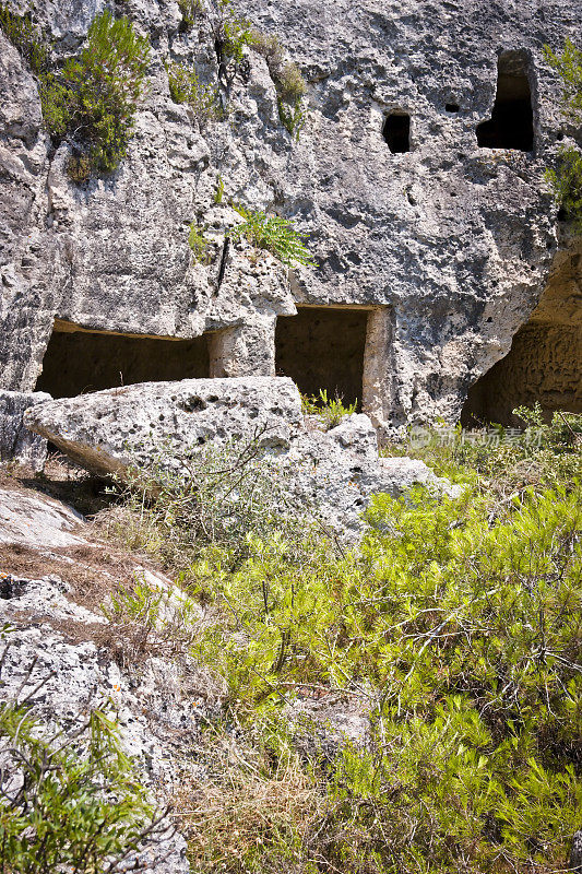 史前洞穴，意大利的鲁佩斯特建筑