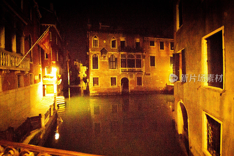 威尼斯运河之夜