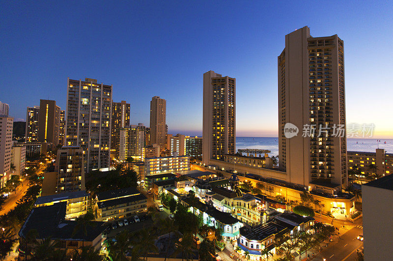 火奴鲁鲁市中心怀阿基海滩酒店区夜生活