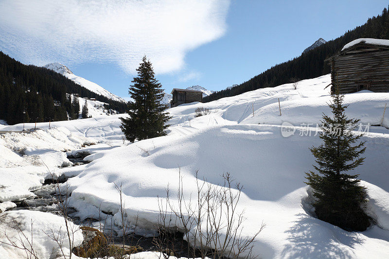 雪山冬季景观