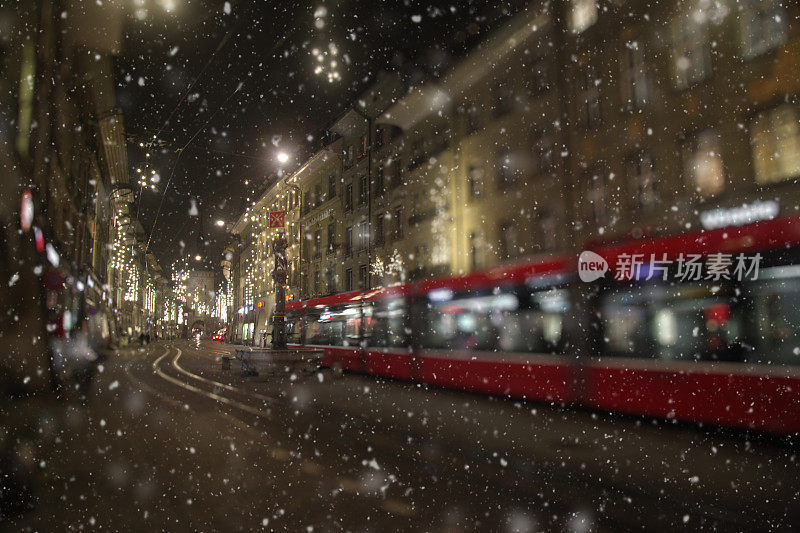 圣诞装饰雪在伯尔尼，瑞士