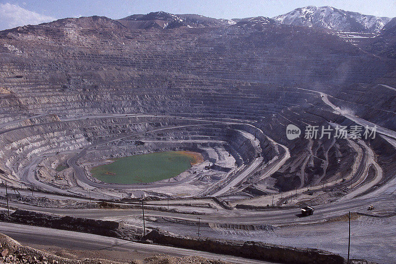 犹他州盐湖城附近的露天铜矿