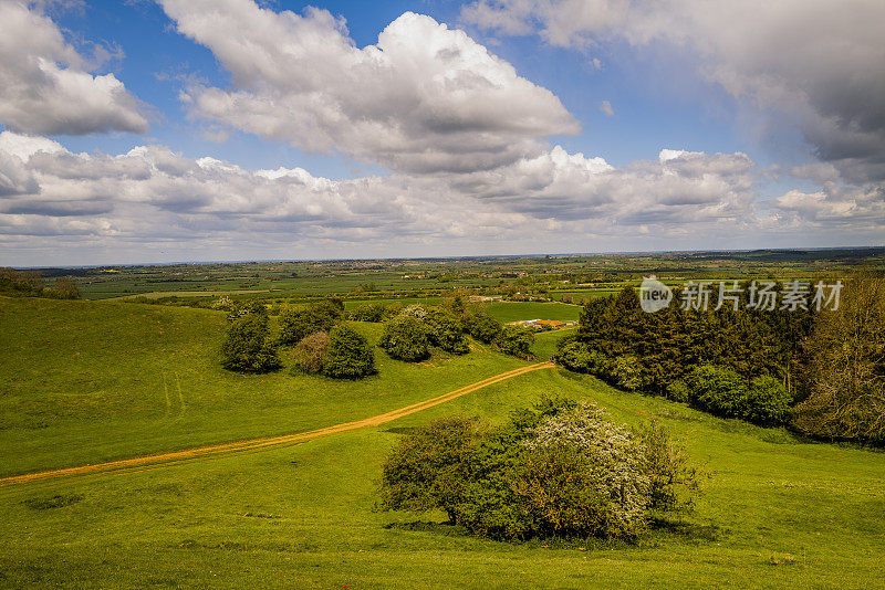 伯顿达塞特山俯瞰英国风景，英国中部的沃里克郡