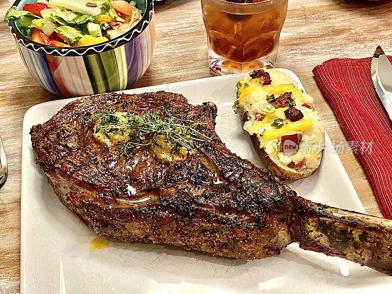 Tomahawk牛排晚餐