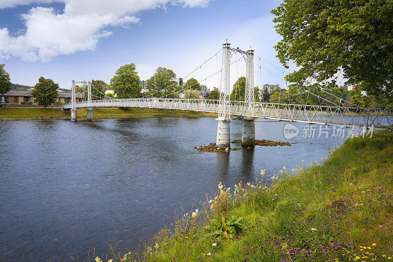 英国苏格兰高地尼斯河上的因弗内斯医院桥