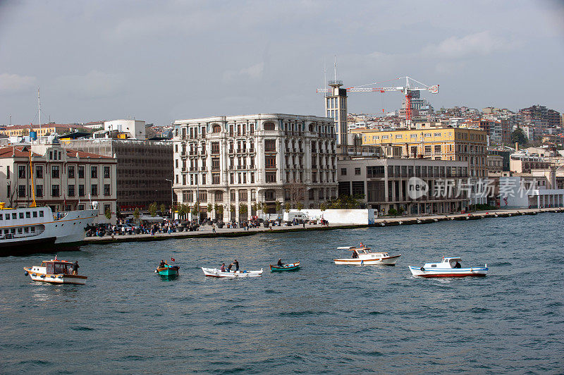 商业中心靠博斯普鲁斯在Karaköy