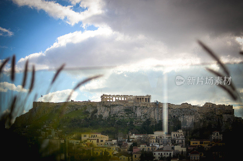 雅典晴空下的卫城美景。