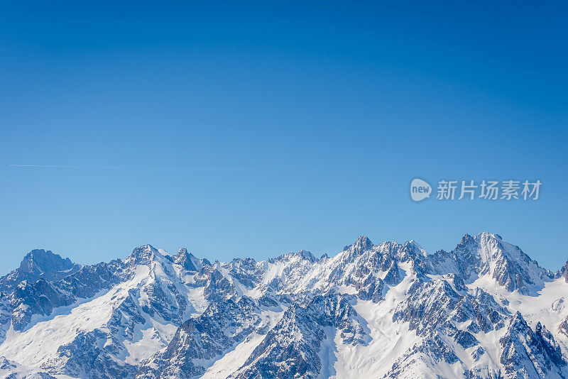 山脉和天空景观