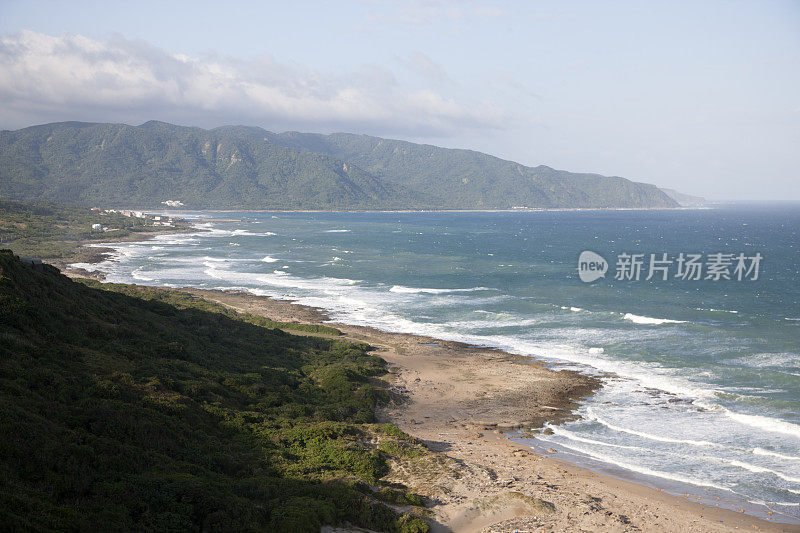 台湾东部海岸线，砾石海湾，台湾