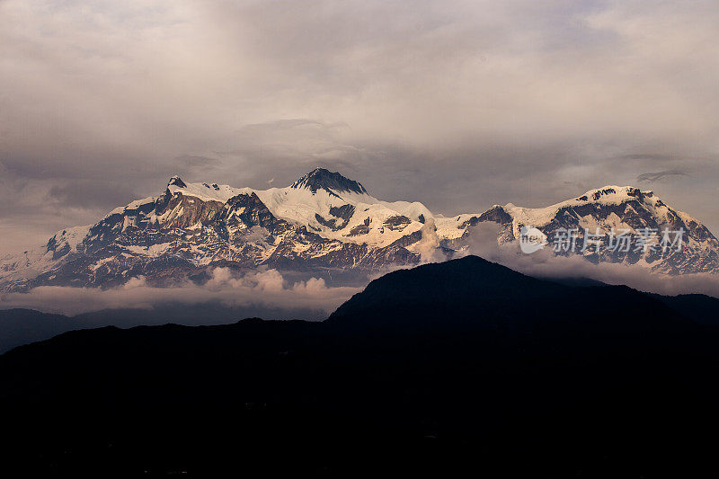 安纳普尔纳雪山，博卡拉，尼泊尔