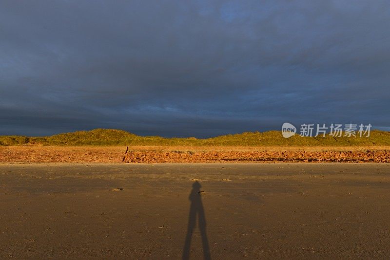 沙滩长影子，泽西，英国