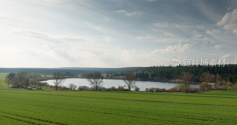 德国多瑙辛根附近的Kirnbergsee