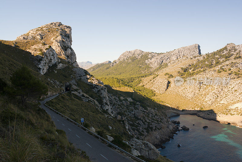 马略卡岛的山路