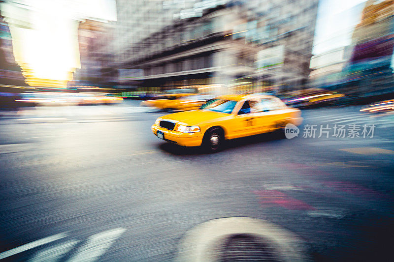 纽约典型的黄色出租车