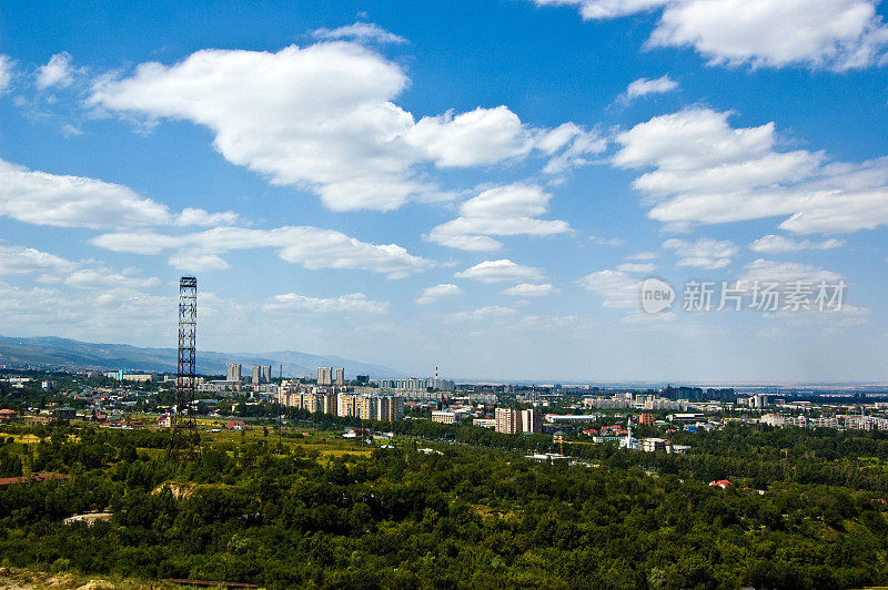 阿拉木图多云的天空