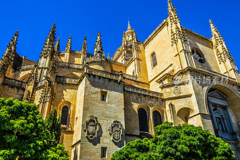 大教堂外观-塞戈维亚，西班牙