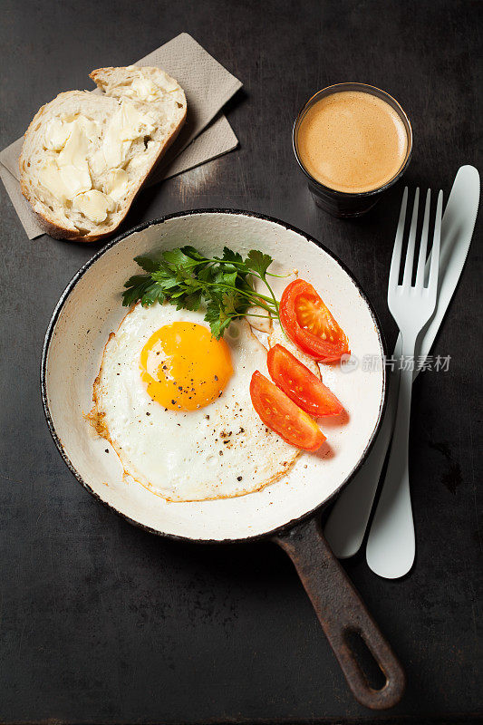 早餐，咖啡和鸡蛋