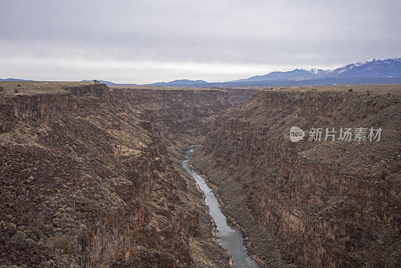 陶斯附近的乡村景观，新墨西哥州