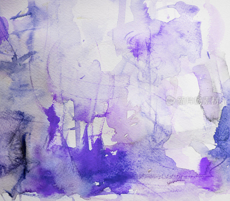 紫色和蓝色水彩背景在白纸上