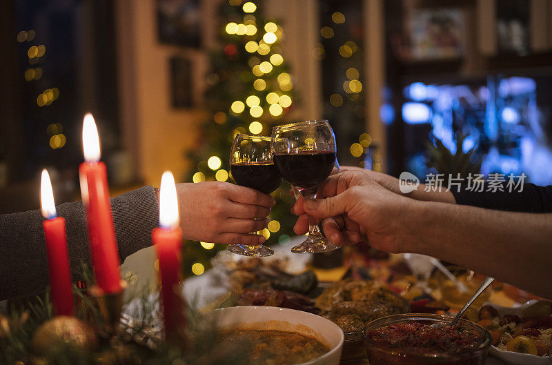 圣诞节庆祝吐司。