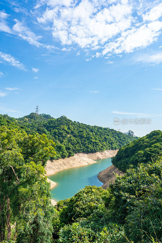 位于香港金山郊野公园的水塘