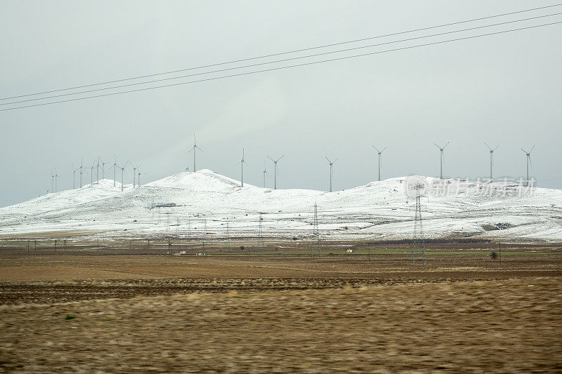 雪域和风车