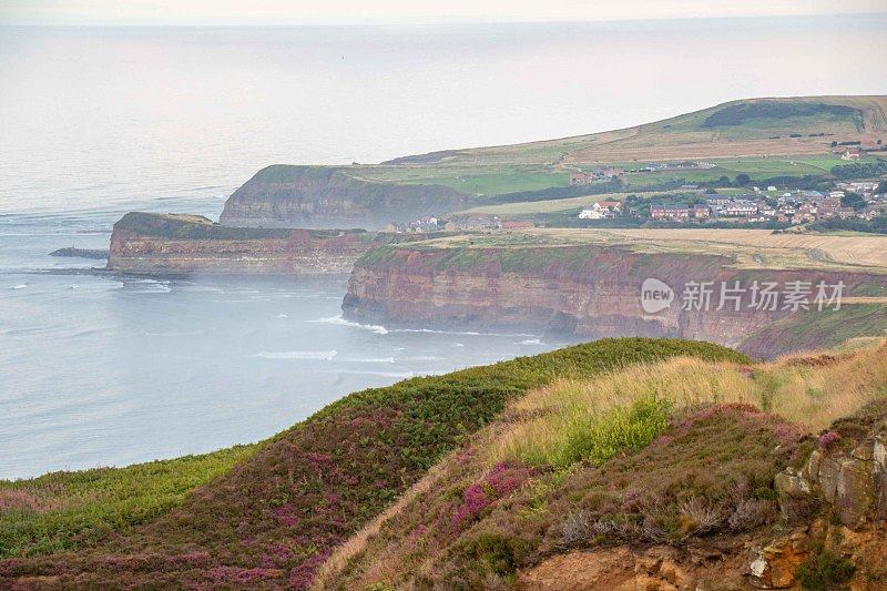 英国约克郡博尔比斯泰斯的海岸线