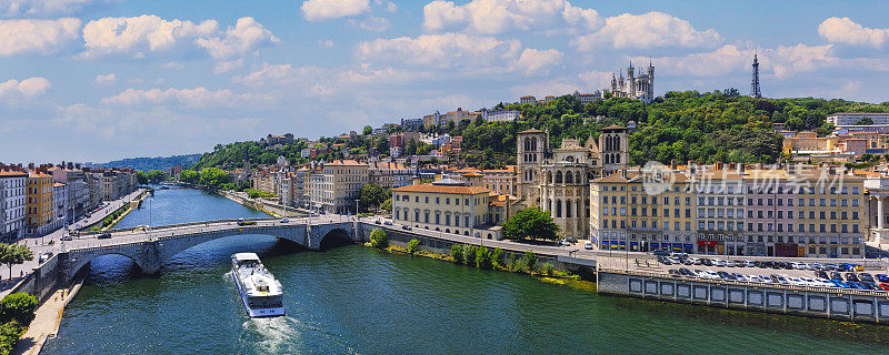 法国里昂与索恩河的鸟瞰图