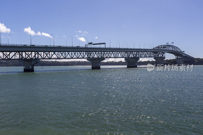 新西兰奥克兰的海港大桥