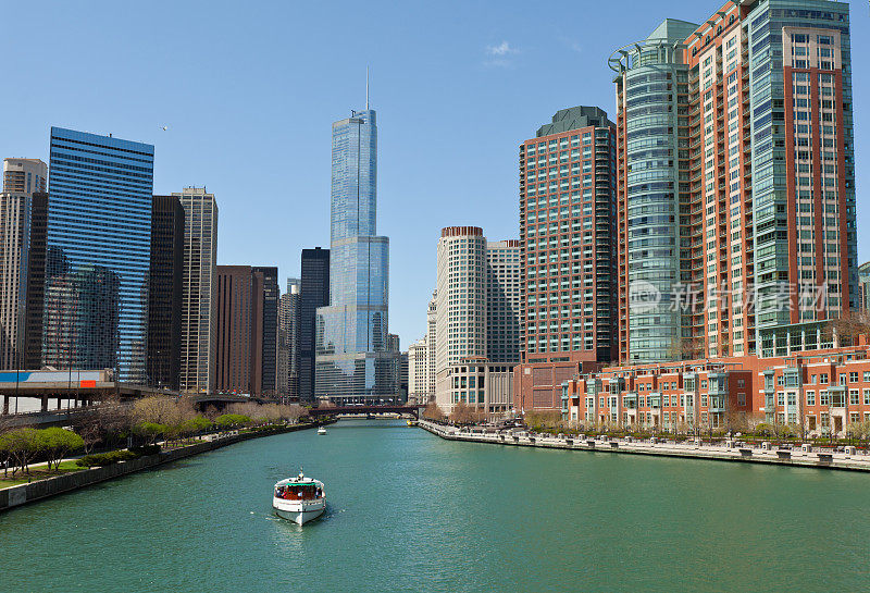 芝加哥河与摩天大楼