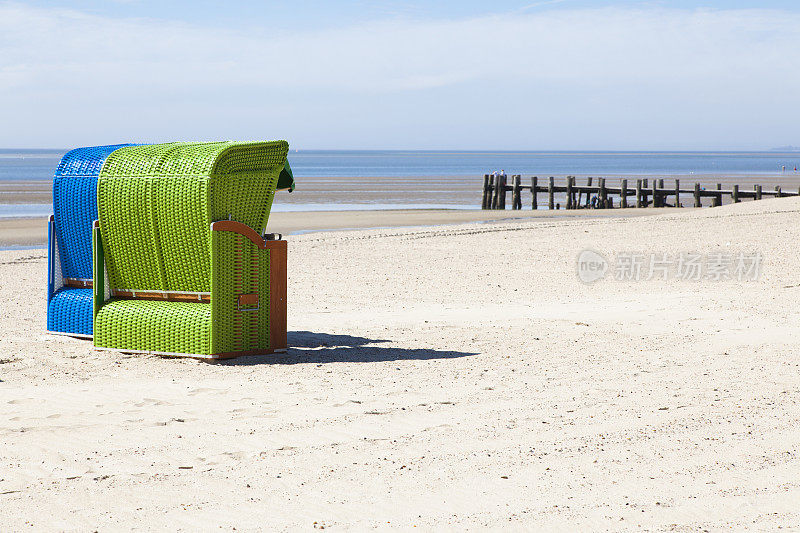 北海福尔岛的沙滩椅