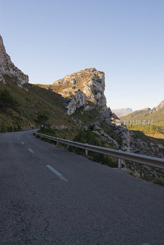 马略卡岛的山路