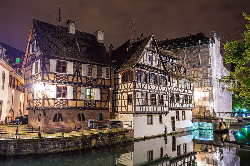 小法国在Straßburg的夜晚